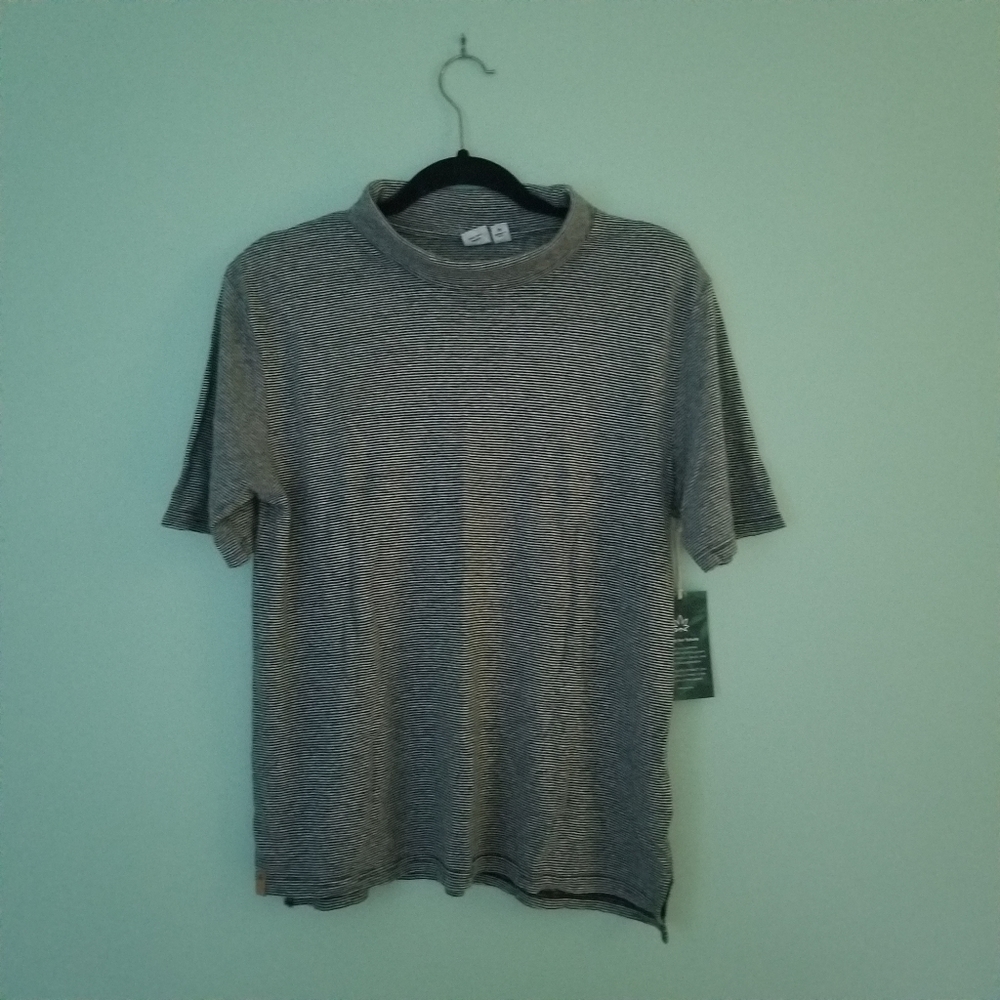 Moraine SS Top by Tentree